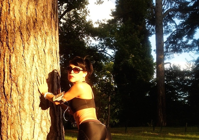 20130930-NicoleBigCaliberoutdoorsworkoutblack-p